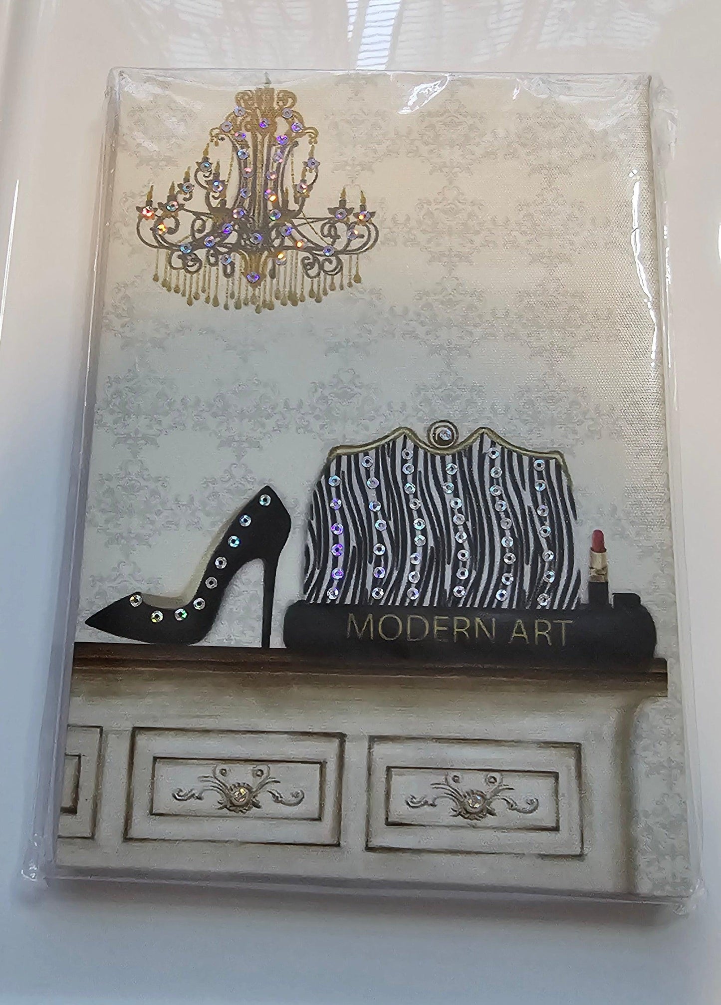 Hanging wall decor - Christine Boutique Glam