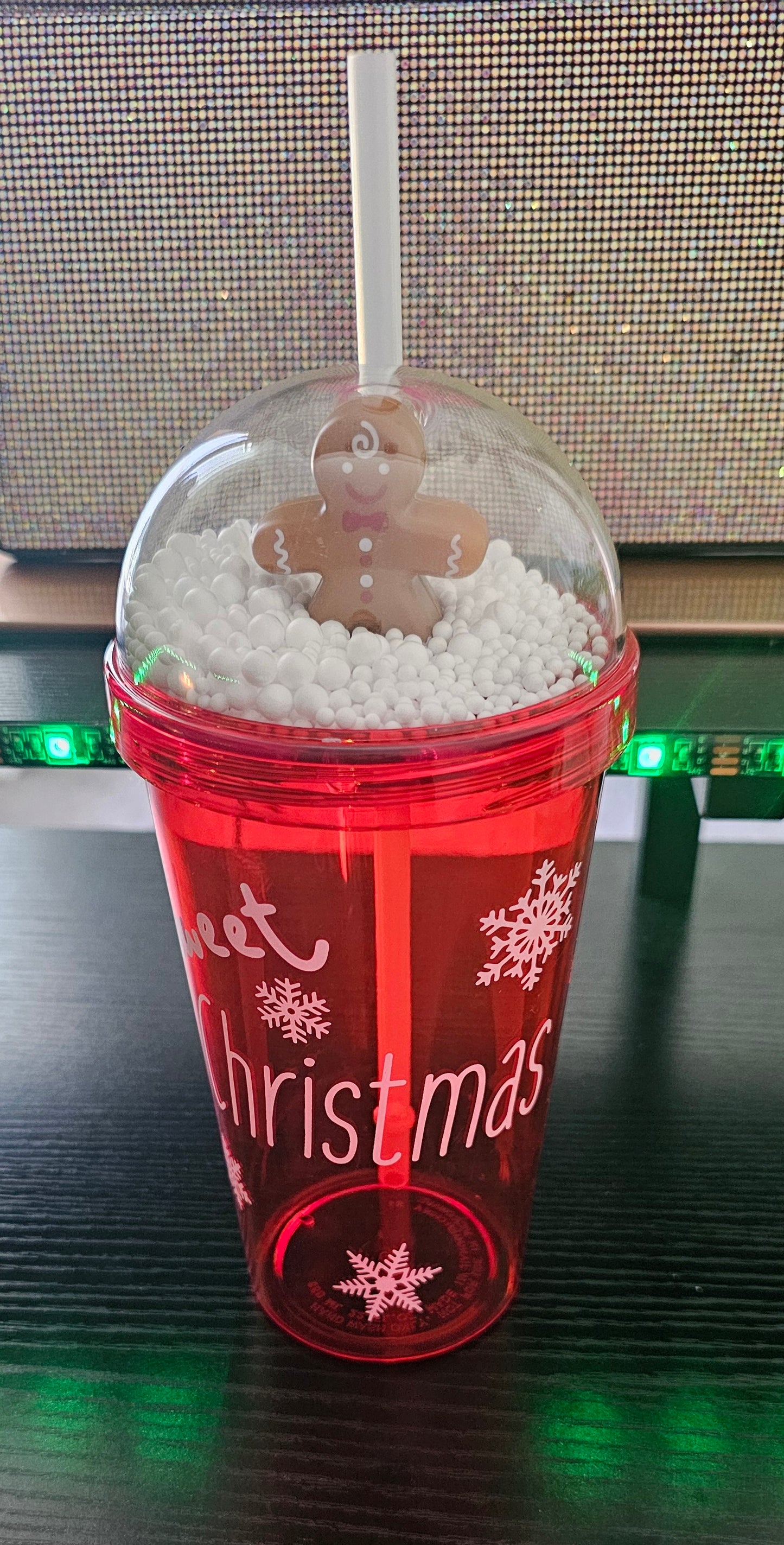 Snowman or gingerbread Snow drinking cup