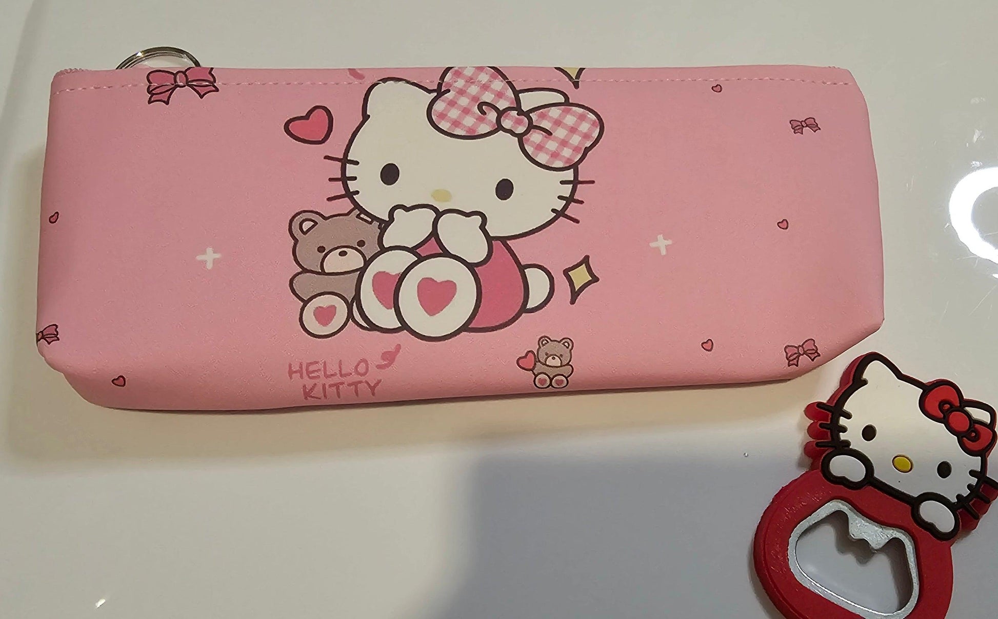 Set of hello kitty pencil case and magnetic bottle opener - Christine Boutique Glam