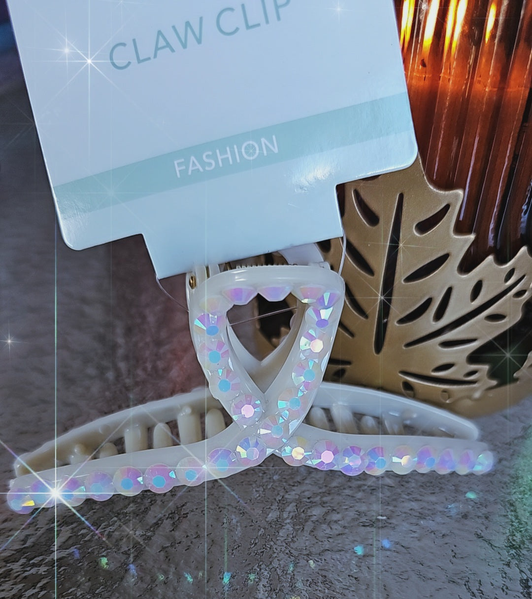 Claw hair clip