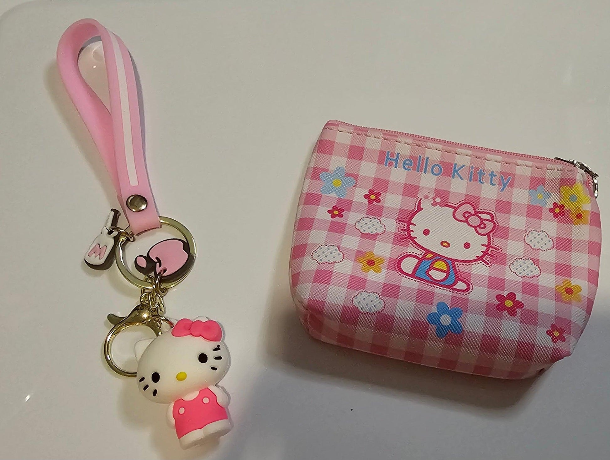 Set of hello kitty Coin purse and key chain - Christine Boutique Glam